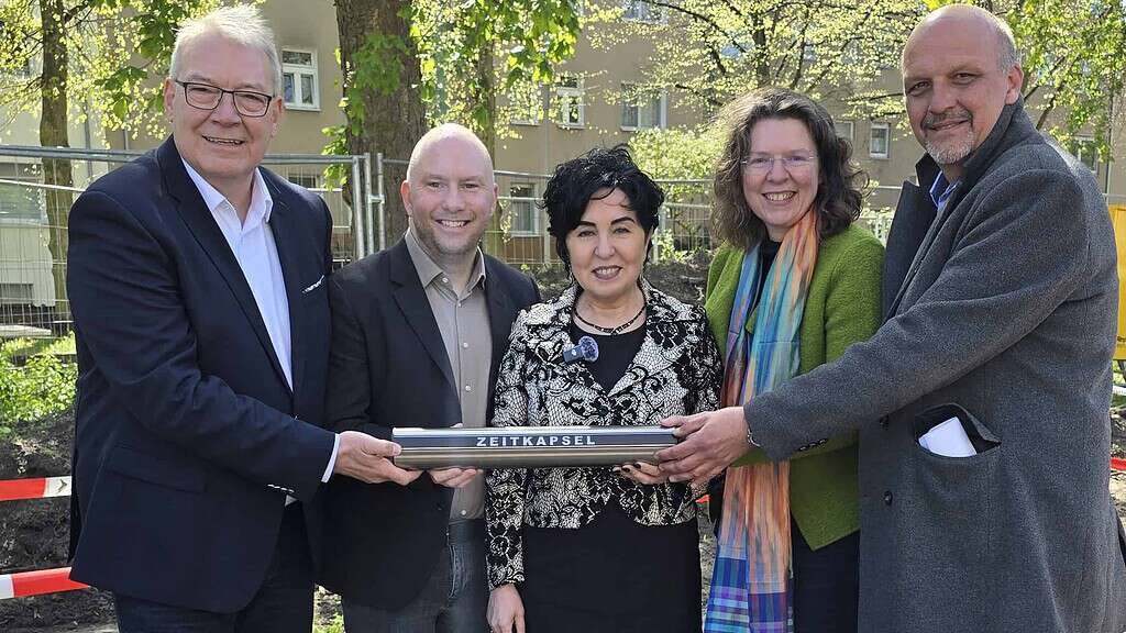 Grundsteinlegung für ein neues Jugend- und Stadtteilzentrum an der Auguste-Viktoria-Allee in Berlin am 23. April 2026. © BA Reinickendorf
