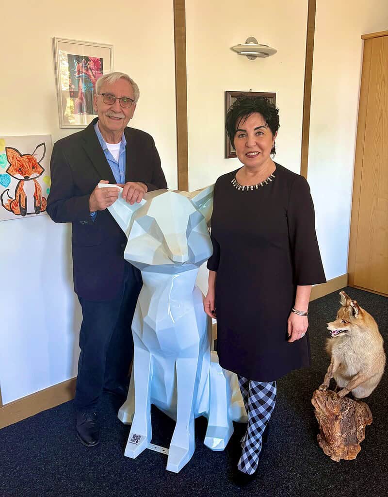 Bezirksbürgermeisterin Emine Demirbüken-Wegner mit Frank Zemke, Vorsitzender des Vereins „Deutsch-Französische Partnerschaften Berlin-Reinickendorf e.V.“ @ BA Reinickendorf