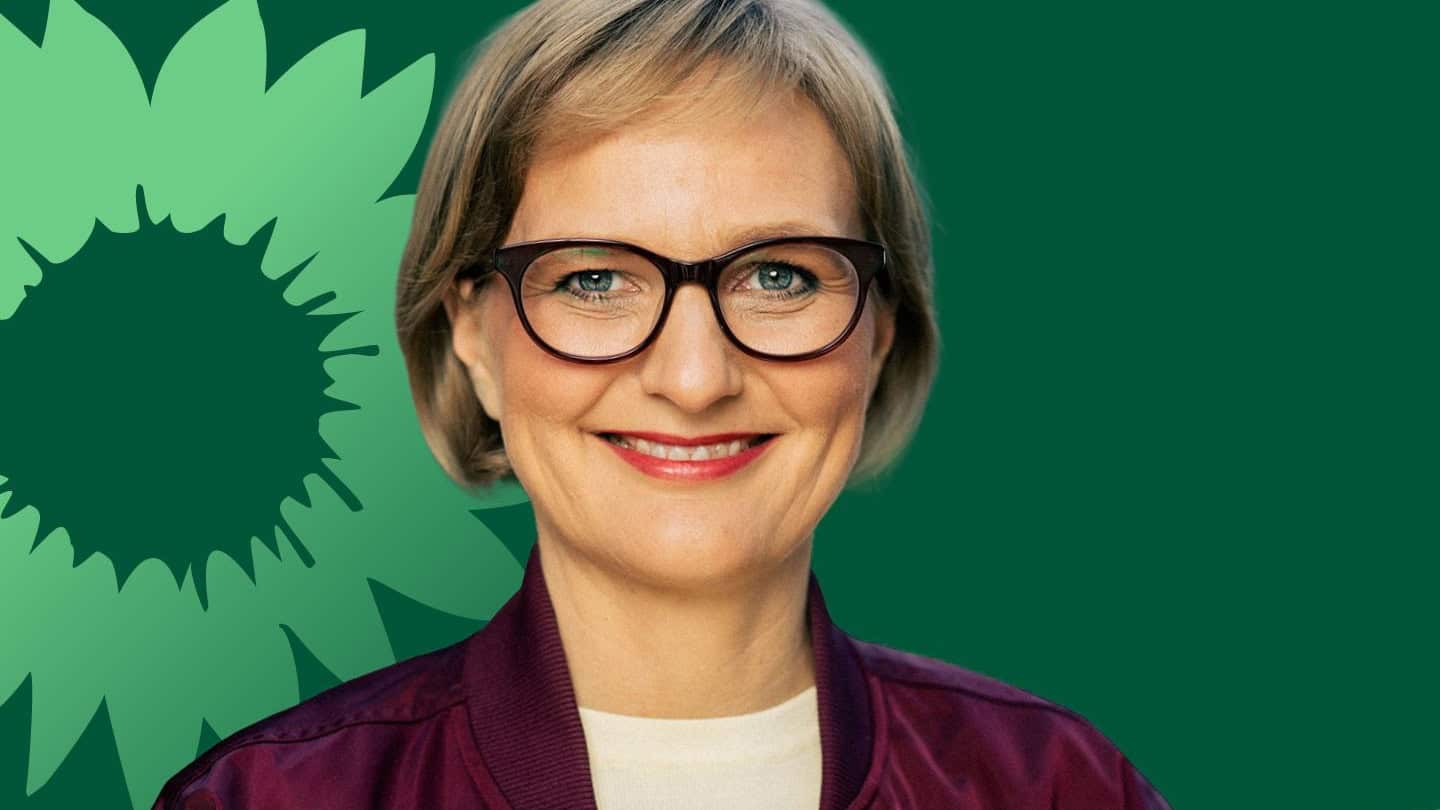 Veranstaltungsplakat mit einem Porträt von Franziska Brantner und den Eckdaten des Feierabends in Alt-Tegel