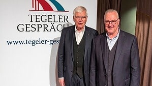 Bezirksbürgermeister a. D.. Detlef Dzembritzki (SPD, l.) und Ex-Innensenator und Bürgermeister a. D. Frank Henkel (CDU) moderieren das Wahlhearing am 10. September in den Tegeler Seeterrassen. Bild: © DZ
