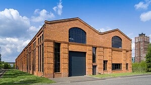Backsteinbau der Kanonenhalle auf dem Borsig-Gelände in Berlin-Tegel